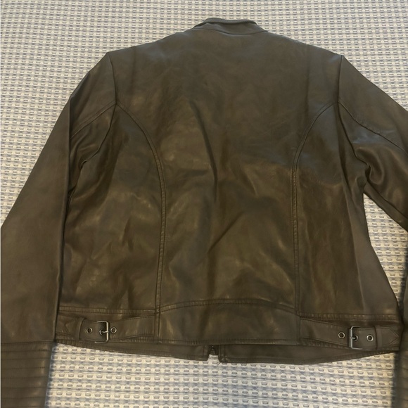 Women’s gray faux- leather jacket. Size Xl. - Picture 7 of 12